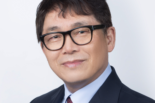Dal Yong Jin headshot